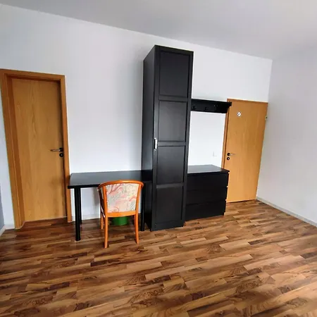 Gaestehaus Mit 12 Zimmern, 25 Betten, 2 Kuechen, Dusche, Wc Und Grosse Terrasse * Waldbronn